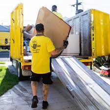 Best Yard Waste Removal  in Hagerstown, IN